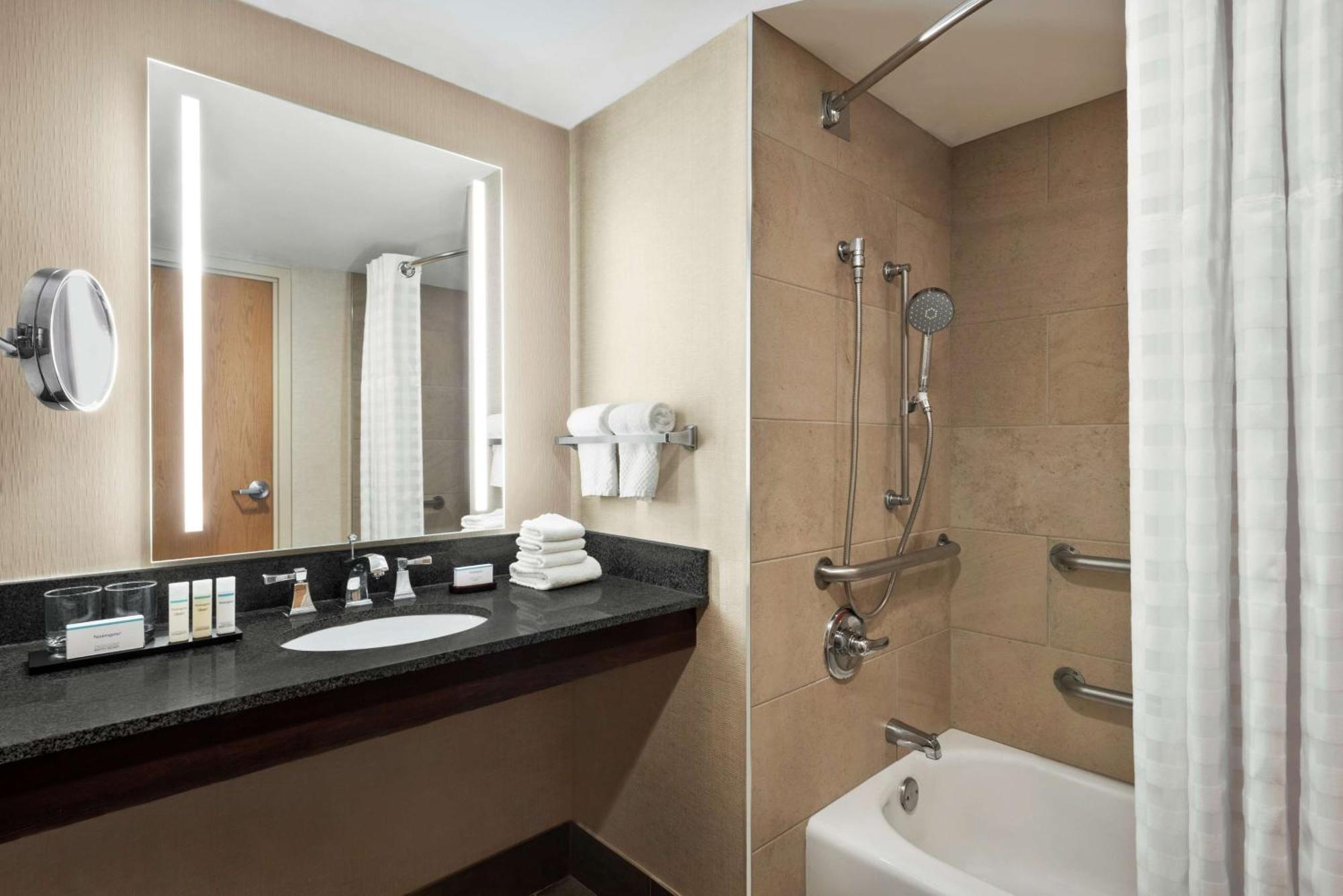 Embassy Suites By Hilton Columbus Dublin Exterior foto